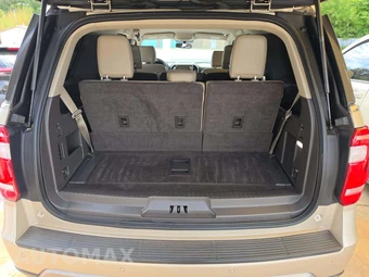 2018 Ford Expedition XLT - miniatura 15