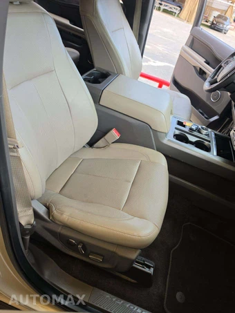 2018 Ford Expedition XLT - miniatura 19