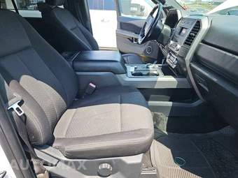 2018 Ford Expedition XLT - miniatura 8