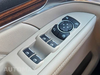 2018 Ford Explorer Limited - miniatura 29