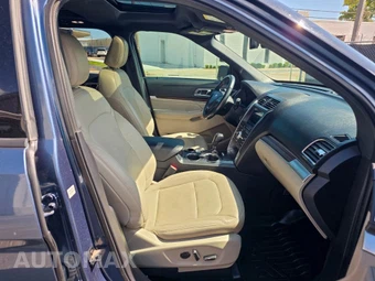 2018 Ford Explorer Limited - miniatura 9