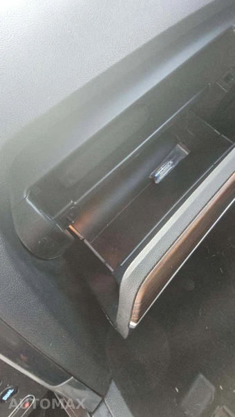 2018 Ford Explorer Limited - miniatura 34