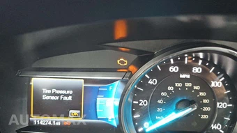 2018 Ford Explorer Limited - miniatura 32