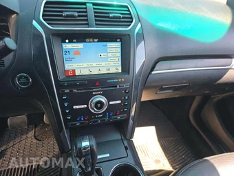 2018 Ford Explorer Limited – miniatura 10