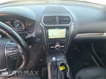 2018 Ford Explorer Limited – miniatura 11