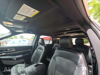 2018 Ford Explorer Limited - miniatura 11