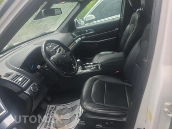 2018 Ford Explorer Limited - miniatura 13