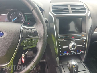 2018 Ford Explorer Limited – miniatura 11