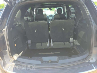 2018 Ford Explorer Platinum - miniatura 15