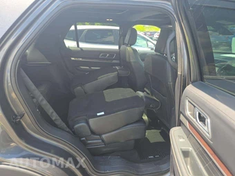 2018 Ford Explorer Platinum - miniatura 17