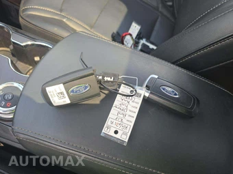 2018 Ford Explorer Platinum - miniatura 8