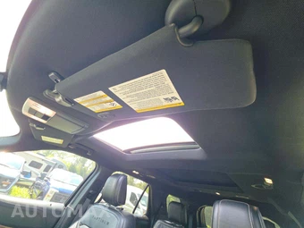 2018 Ford Explorer Platinum – miniatura 11
