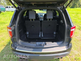 2018 Ford Explorer Platinum – miniatura 15