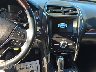 2018 Ford Explorer Platinum - miniatura 11