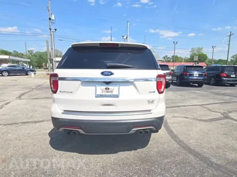 2018 Ford Explorer Platinum - miniatura 4