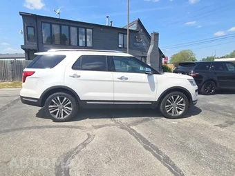 2018 Ford Explorer Platinum - miniatura 5