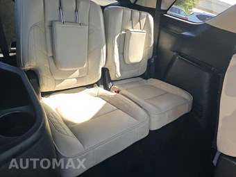 2018 Ford Explorer Platinum - miniatura 14