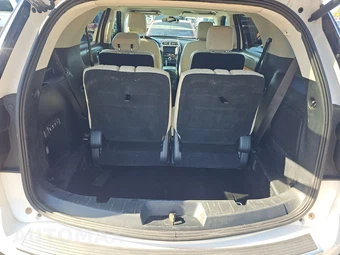 2018 Ford Explorer Platinum - miniatura 17