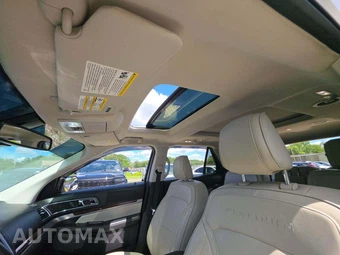 2018 Ford Explorer Platinum - miniatura 11