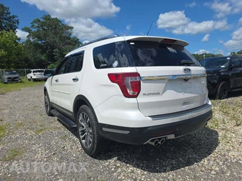 2018 Ford Explorer Platinum - miniatura 2