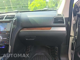 2018 Ford Explorer Platinum - miniatura 20
