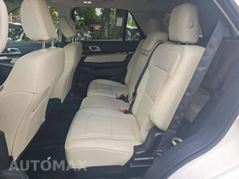 2018 Ford Explorer Platinum – miniatura 10