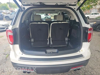 2018 Ford Explorer Platinum – miniatura 12