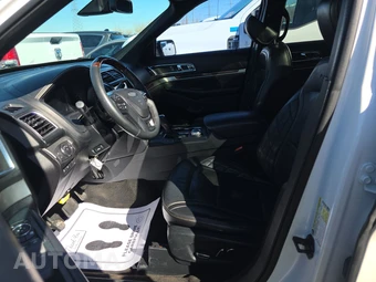 2018 Ford Explorer Platinum - miniatura 7