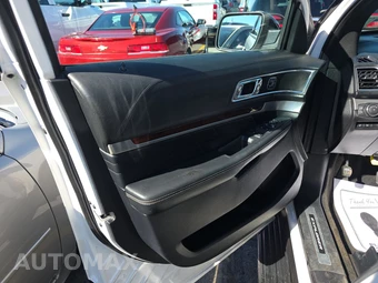 2018 Ford Explorer Platinum - miniatura 9