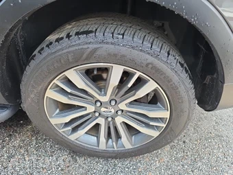 2018 Ford Explorer Platinum - miniatura 11