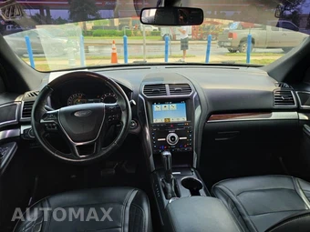 2018 Ford Explorer Platinum - miniatura 14