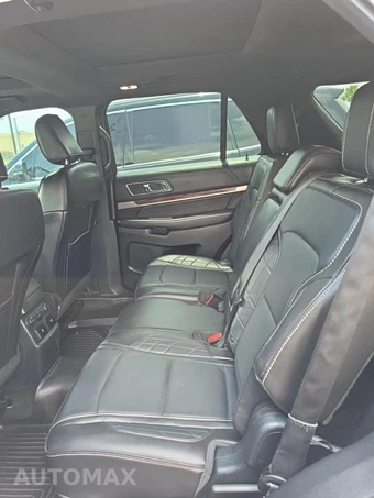 2018 Ford Explorer Platinum - miniatura 16