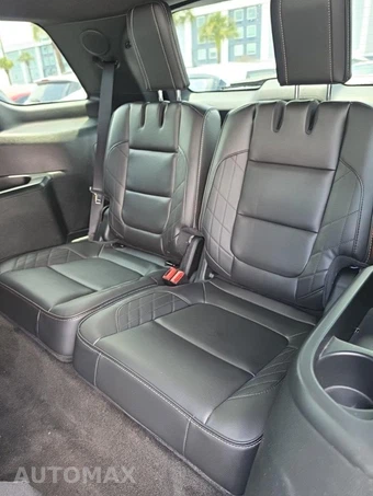 2018 Ford Explorer Platinum - miniatura 17