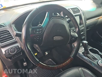 2018 Ford Explorer Platinum – miniatura 10