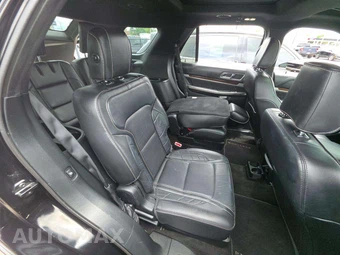 2018 Ford Explorer Platinum - miniatura 17