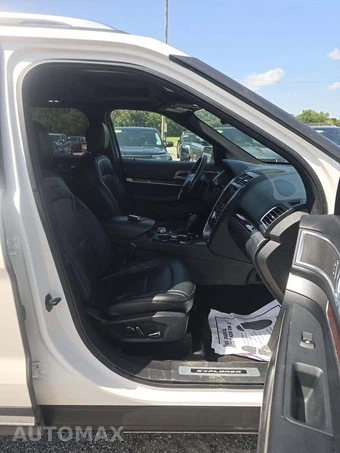 2018 Ford Explorer Platinum - miniatura 16