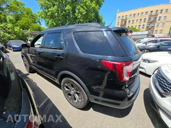 2018 Ford Explorer Sport – miniatura 2