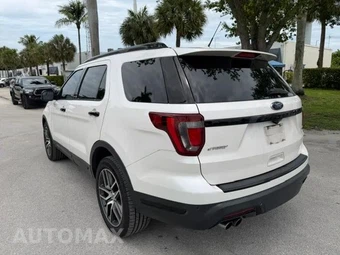 2018 Ford Explorer Sport - miniatura 8
