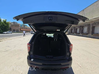 2018 Ford Explorer Sport - miniatura 15