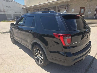 2018 Ford Explorer Sport - miniatura 2