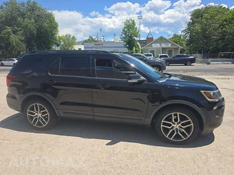 2018 Ford Explorer Sport - miniatura 4