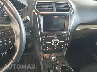 2018 Ford Explorer Sport – miniatura 11