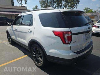2018 Ford Explorer XLT - miniatura 2