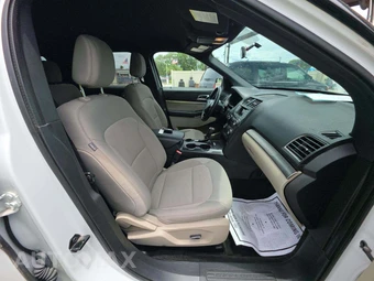 2018 Ford Explorer XLT - miniatura 19