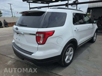2018 Ford Explorer XLT - miniatura 3