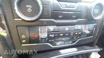 2018 Ford Explorer XLT - miniatura 27