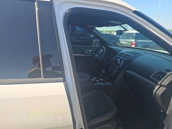 2018 Ford Explorer XLT - miniatura 8