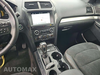 2018 Ford Explorer XLT – miniatura 10