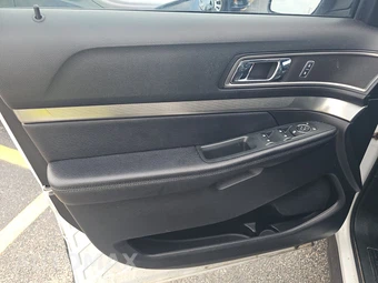 2018 Ford Explorer XLT – miniatura 9