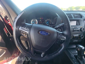 2018 Ford Explorer XLT – miniatura 10